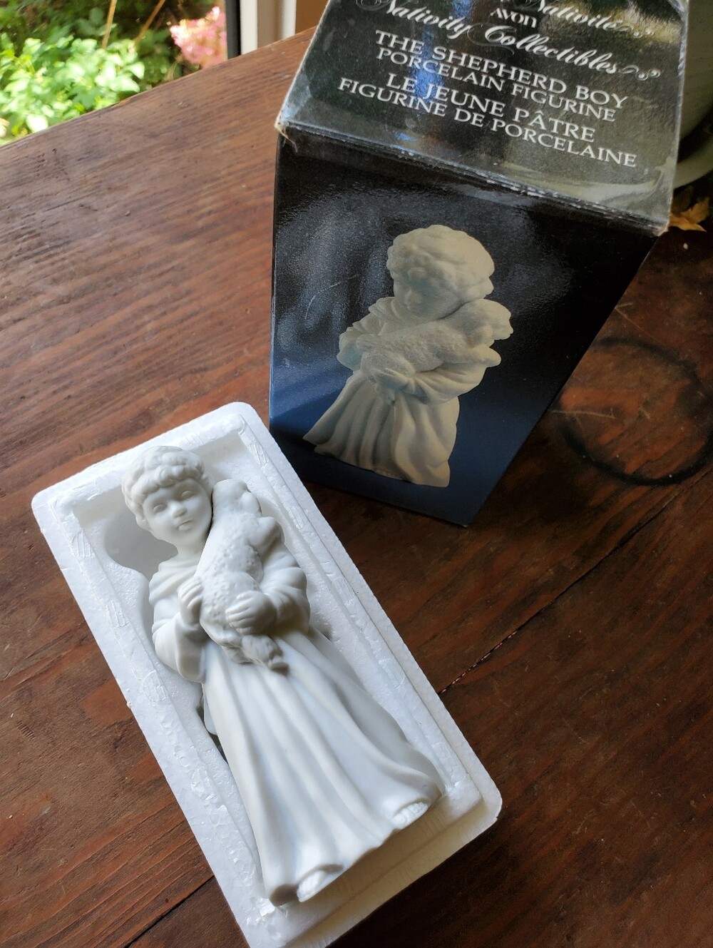 Vintage 1983 Avon Nativity Collectibles Shepherd Boy Porcelain Figurine Boxed